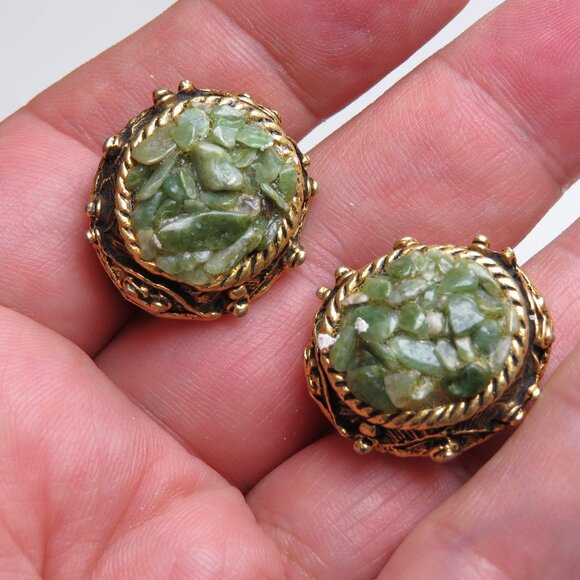 14k Antique Jade Clip on Earring - Picture 1 of 4